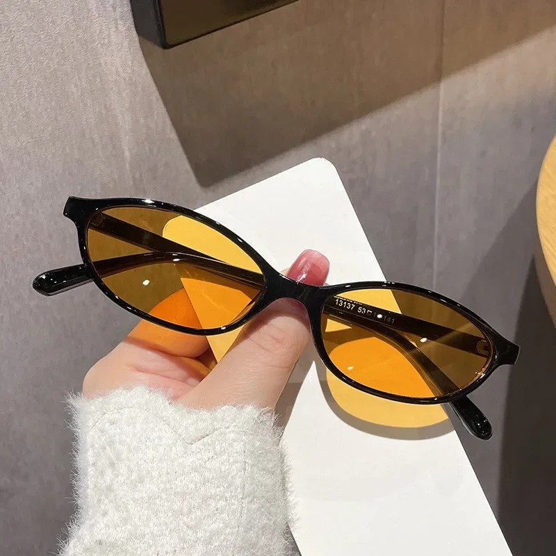 New Retro Sexy Cat Eye Sunglas - Vintage Fashion Glasses recension och pris