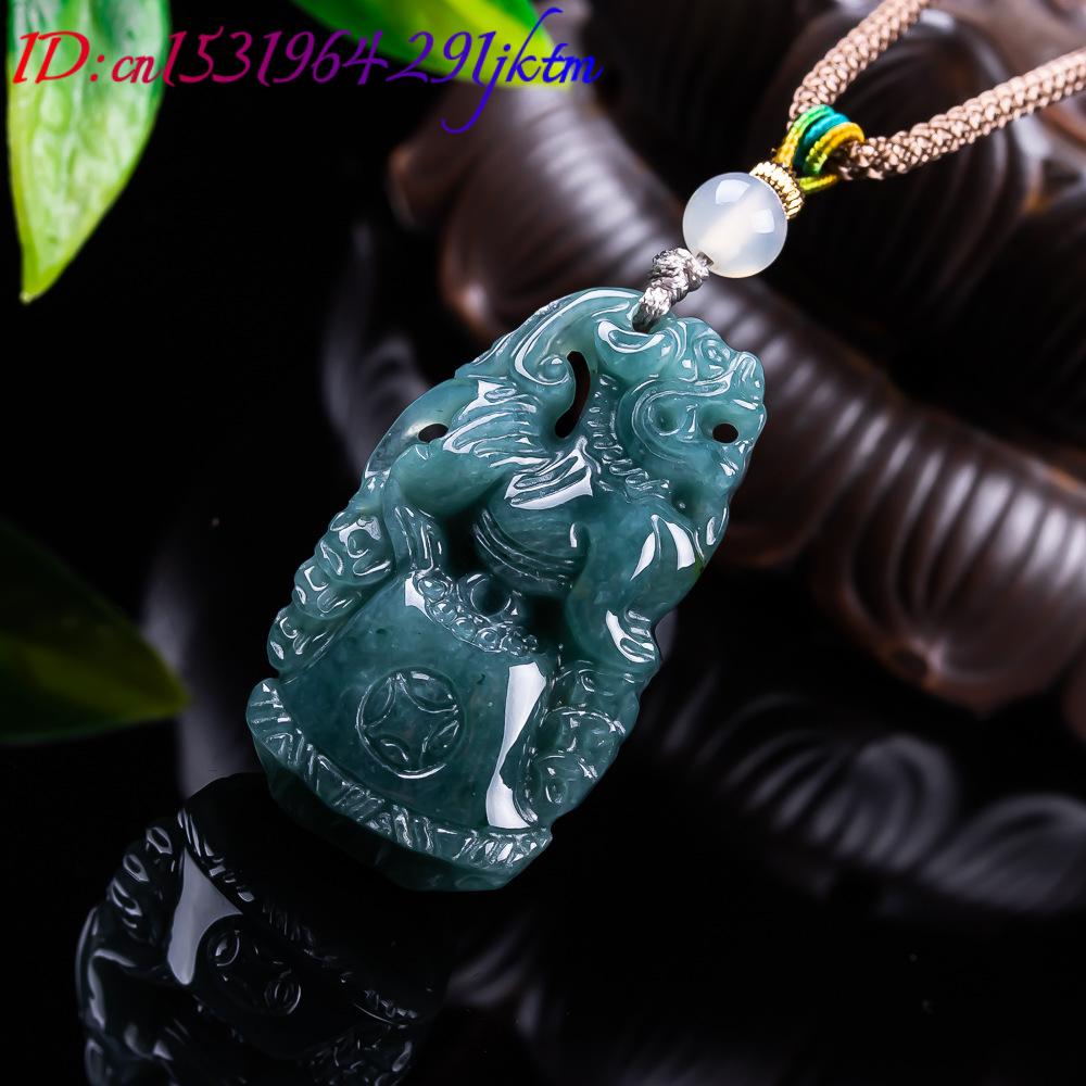 Burmese Jadeite Pixiu Pendant  - Vintage Fashion Design recension och pris