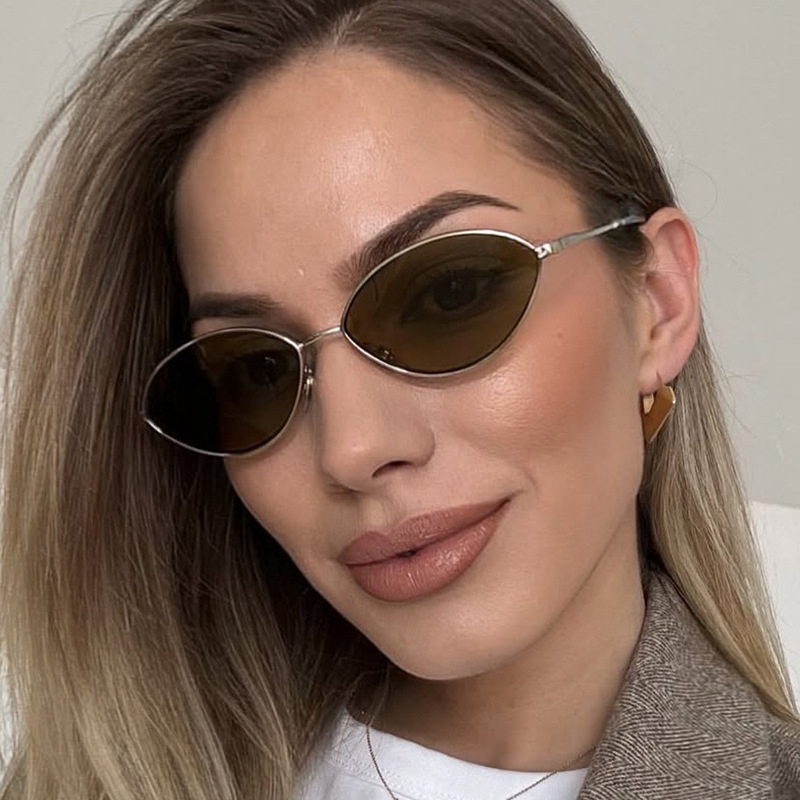 Retro Cat Eye Woman Sunglasses - Vintage Fashion Glasses recension och pris
