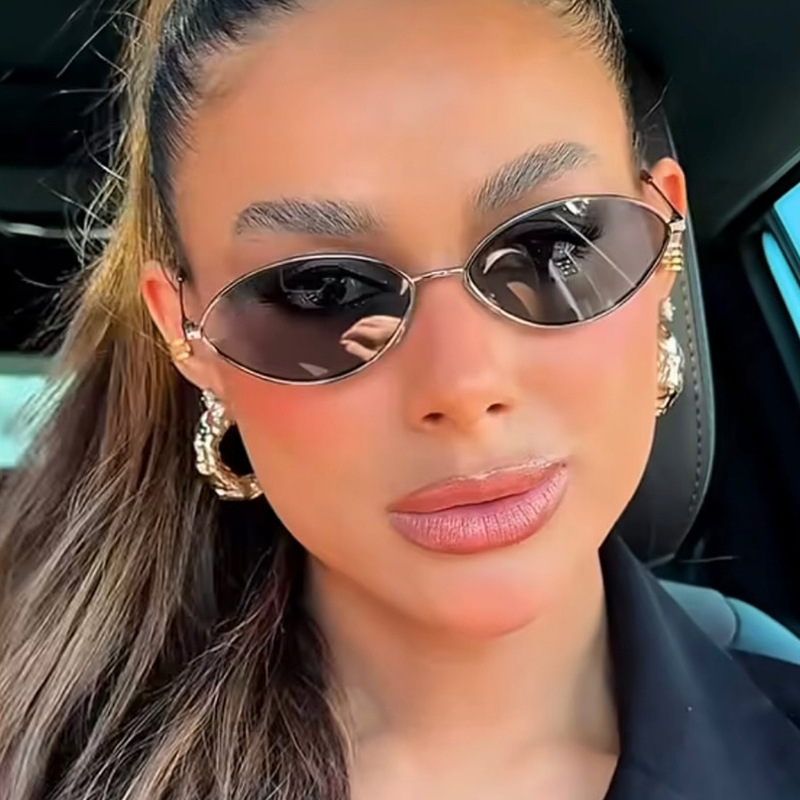 Retro Cat Eye Woman Sunglasses - Vintage Fashion Glasses recension och pris