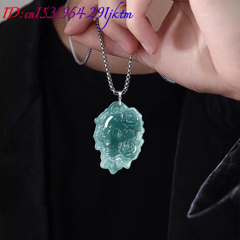 Natural Burmese Jadeite Skull  - Vintage Fashion Design recension och pris